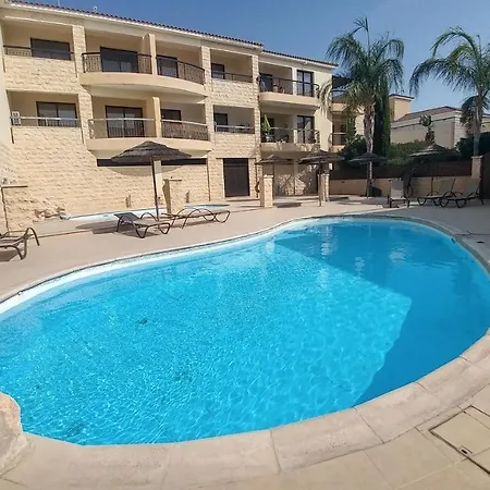 Oasis - Stunning 2 Bedroom Apartment Tersephanou