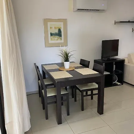 Oasis - Stunning 2 Bedroom Διαμέρισμα Τερσεφάνου