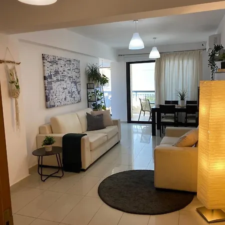 Oasis - Stunning 2 Bedroom Διαμέρισμα Τερσεφάνου