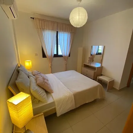 Oasis - Stunning 2 Bedroom *